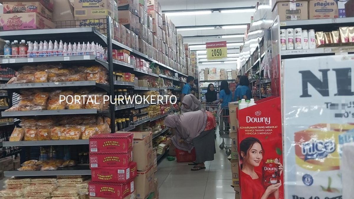 Alfamart Urip Sumoharjo: Teman Setia Warga Cilacap 24 Jam